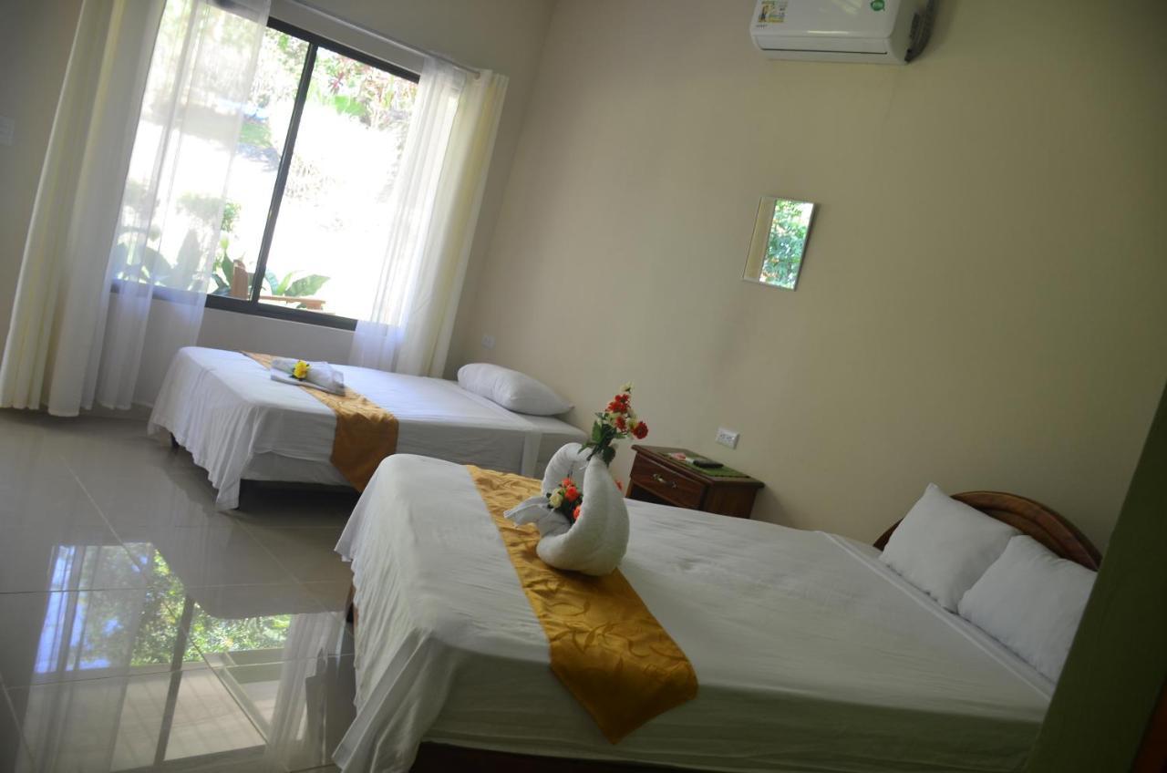 Manuel Antonio Hostel Resort Exterior photo